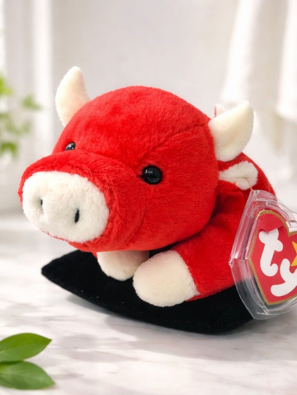 Collectable Vintage 1995 Ty Beanie Baby "Snort" with tags